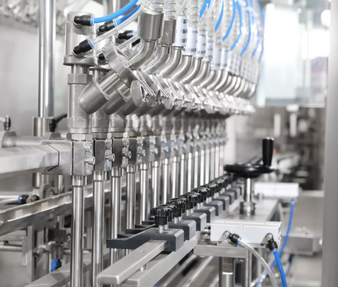 Você pode passar álcool pela máquina de enchimento de líquidos?