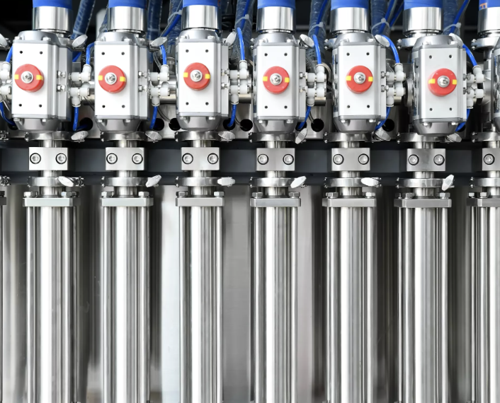 As diferenças entre máquinas de envase de líquidos e volumétricas