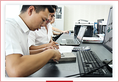 Fabricante autom&aacute;tico de prensagem de tampa de preenchimento de perfume